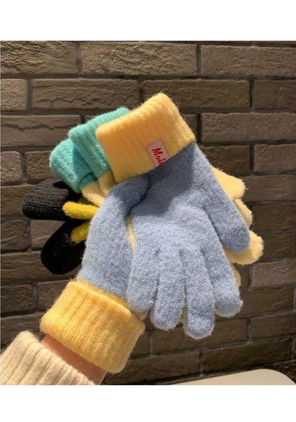 Knit Gloves Rose Red
