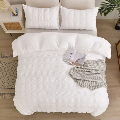 White Montreux Paisley Quilt / Doona / Duvet Cover set