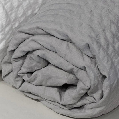 Seersucker Grey Savoy Dahlia Quilt / Doona / Duvet Cover set