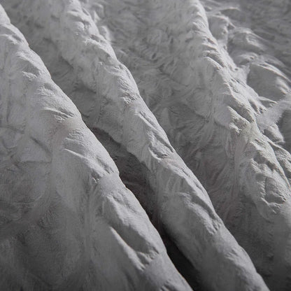 Seersucker Grey Savoy Dahlia Quilt / Doona / Duvet Cover set